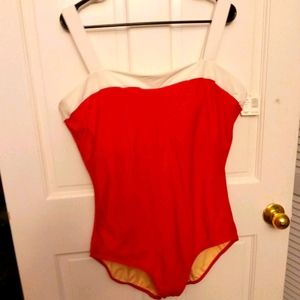NWT! Miraclesuit bathingsuit